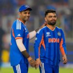 Ravi Shastri Calls South Africa Defeat a ‘Wake-Up Call’ for India Ahead of Must-Win Clash; Ricky Ponting Backs Axar’s Return