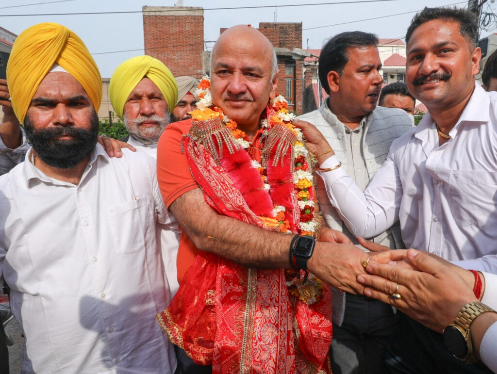 Sisodia Says Will Follow Legal Process After Delhi HC Notice in Excise Policy Case