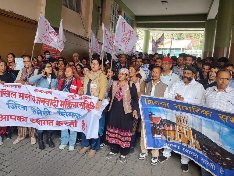 Protests erupt in Shimla over shift of Gynecology department from KNH to IGMC