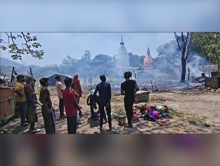 Fire brigade douses major blaze near Kalka Court