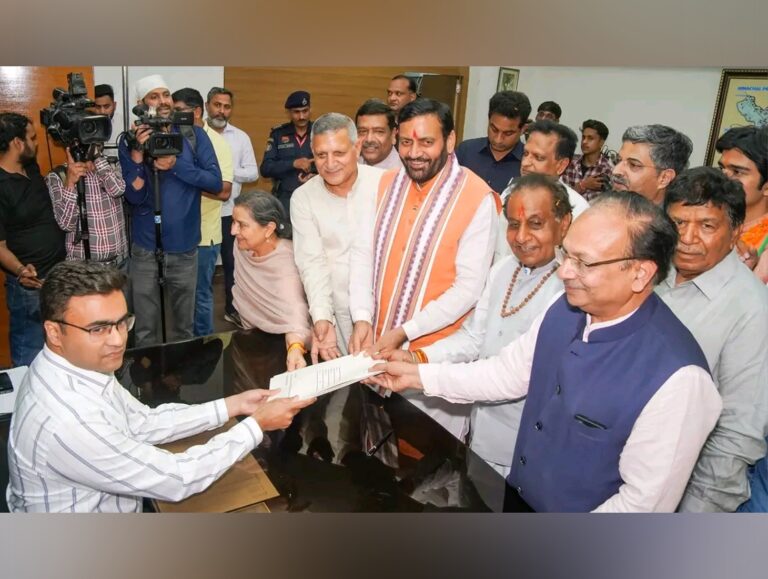 BJP’s Bansal, Congress’s Bhardwaj file nominations for Mayor post