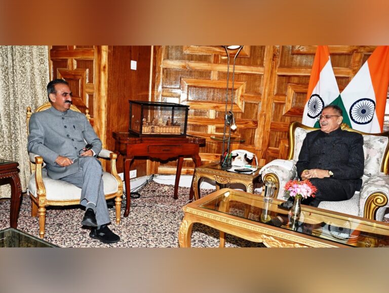 Chief Minister Sukhvinder Singh meets Governor Kavinder Gupta