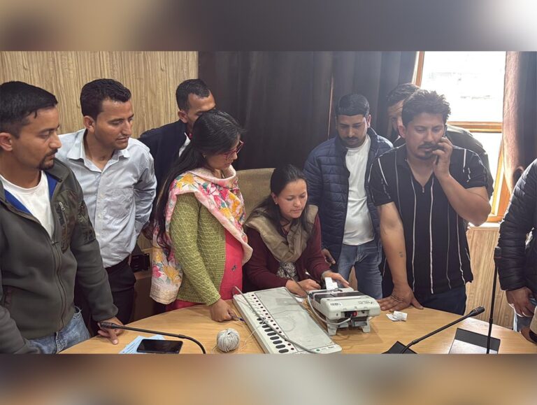 Administration intensifies preparations for municipal and Panchayat elections in Manali