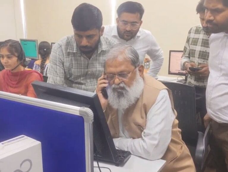 Haryana Power Minister Anil Vij conducts surprise inspection at electricity call centre in Panchkula