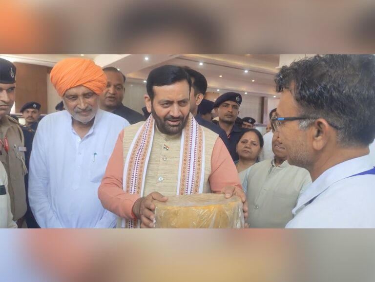 Haryana CM Saini distributes incentives to beekeepers at World Bee Day event in Panchkula