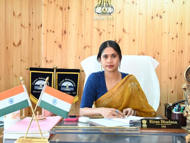 Darcha Sarchu route reopened for light vehicles in Lahaul and Spiti