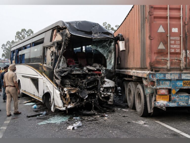 Bus driver killed, 15 injured after luxury bus Rams trailer truck in Punjab