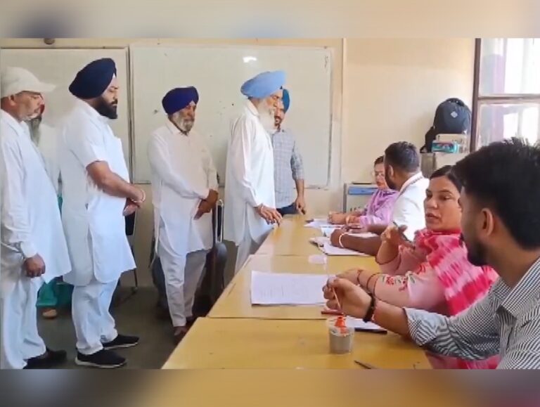 Punjab civic polls record 45.60 pc voting till 2pm, Congress candidate injured in Raikot