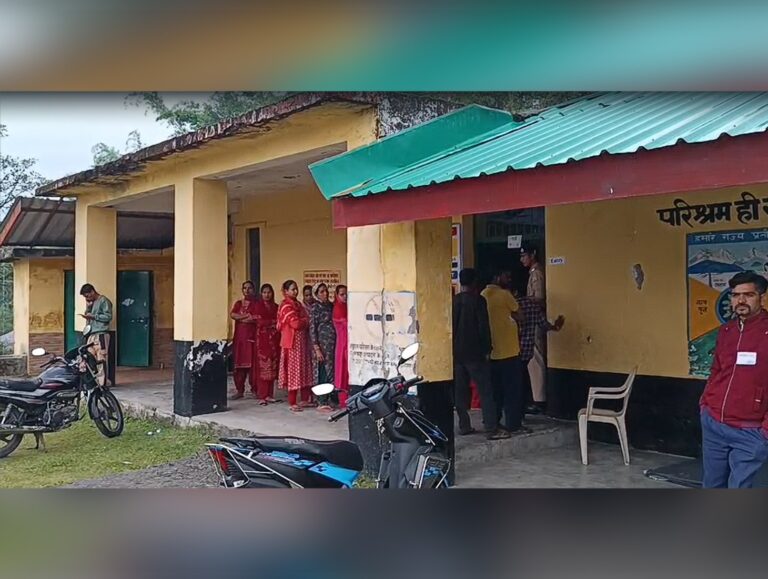 19.26 percent polling by 9 AM in Himachal Panchayat polls despite rain