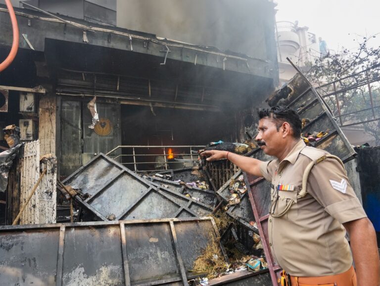 At least 15 students killed in Lucknow building fire