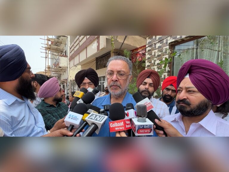 Punjab Health Minister inspects Dogra Mohalla after jaundice outbreak