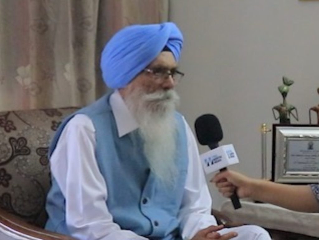 1. From Police Uniform to Cleanliness Crusade: Sardar Sidhu’s Inspiring Journey of Service