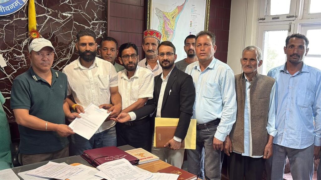 Rural Delegation Meets Jal Shakti Officials Over Water Crisis in Khrahal Valley