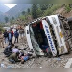 Bus Overturns Near Gulmarg, Five People Sustain Injuries